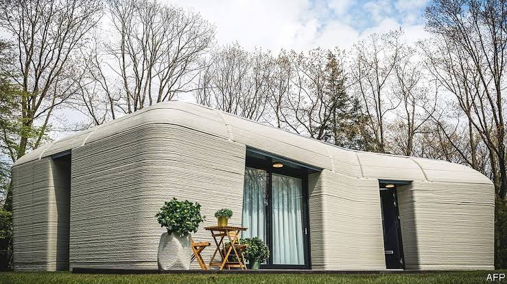 3D-printed concrete wall layers